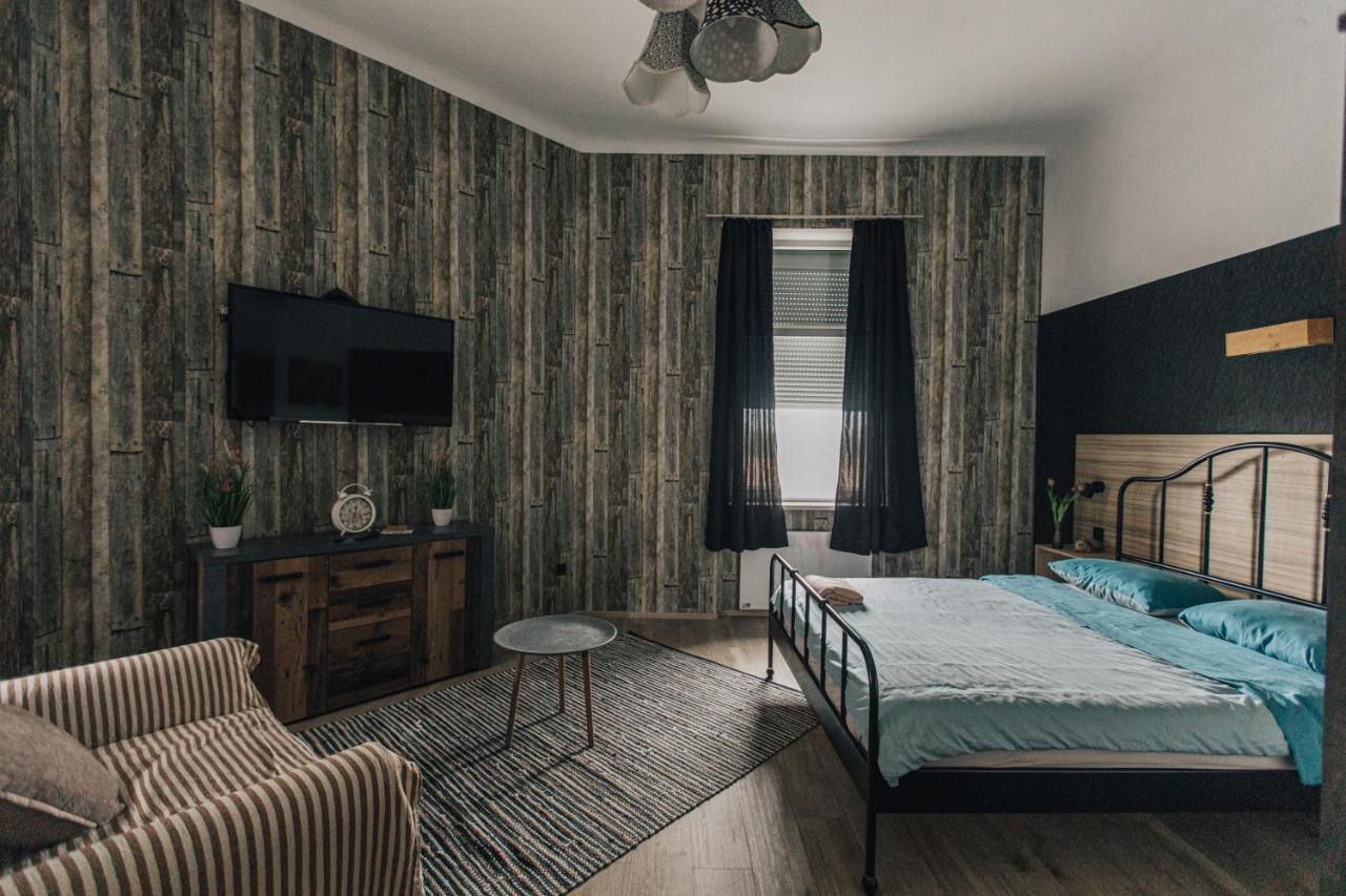 Palmers Apartments And Rooms ซาเกร็บ ภายนอก รูปภาพ