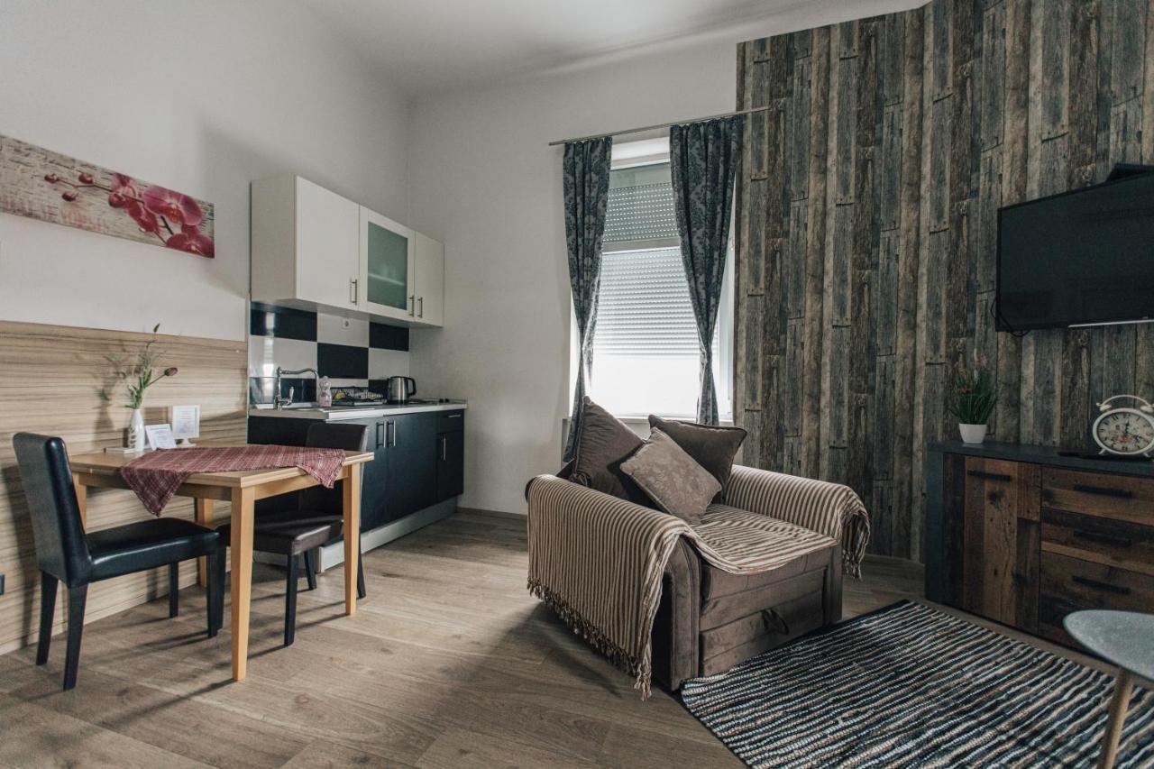 Palmers Apartments And Rooms ซาเกร็บ ภายนอก รูปภาพ